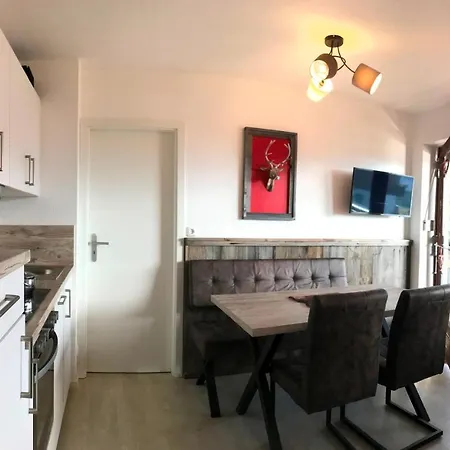 Alpenkastl Apartment Schleching
